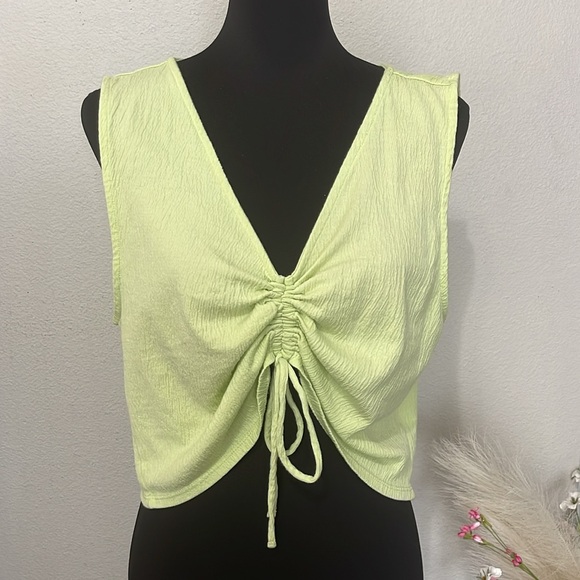 O’NEILL BARKLEY RUNCHED YELLOW CROP TANK TOP - Picture 2 of 6